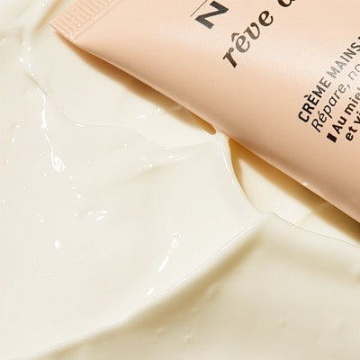 NUXE Rêve de Miel® Hand & Nail Cream for dry hands